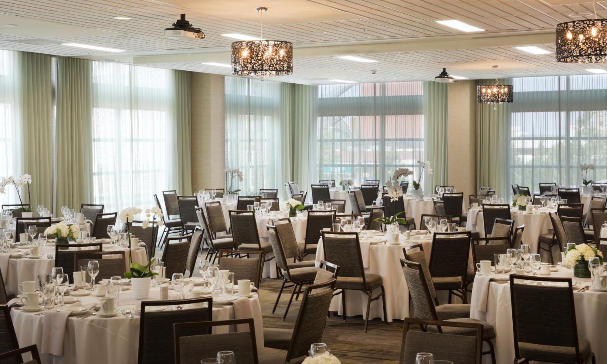Courtyard By Marriott Seattle Everett Downtown Ngoại thất bức ảnh