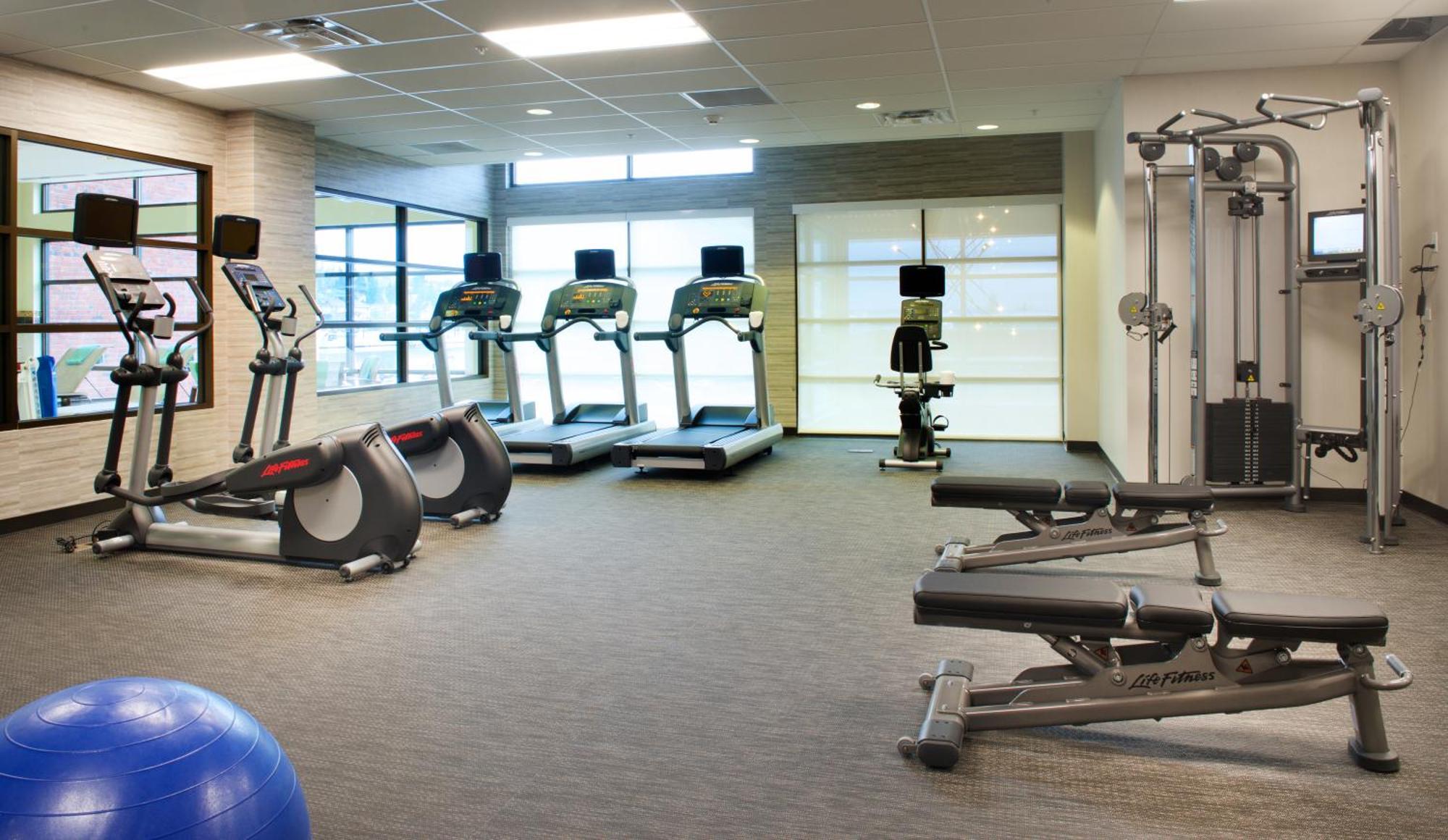 Courtyard By Marriott Seattle Everett Downtown Ngoại thất bức ảnh