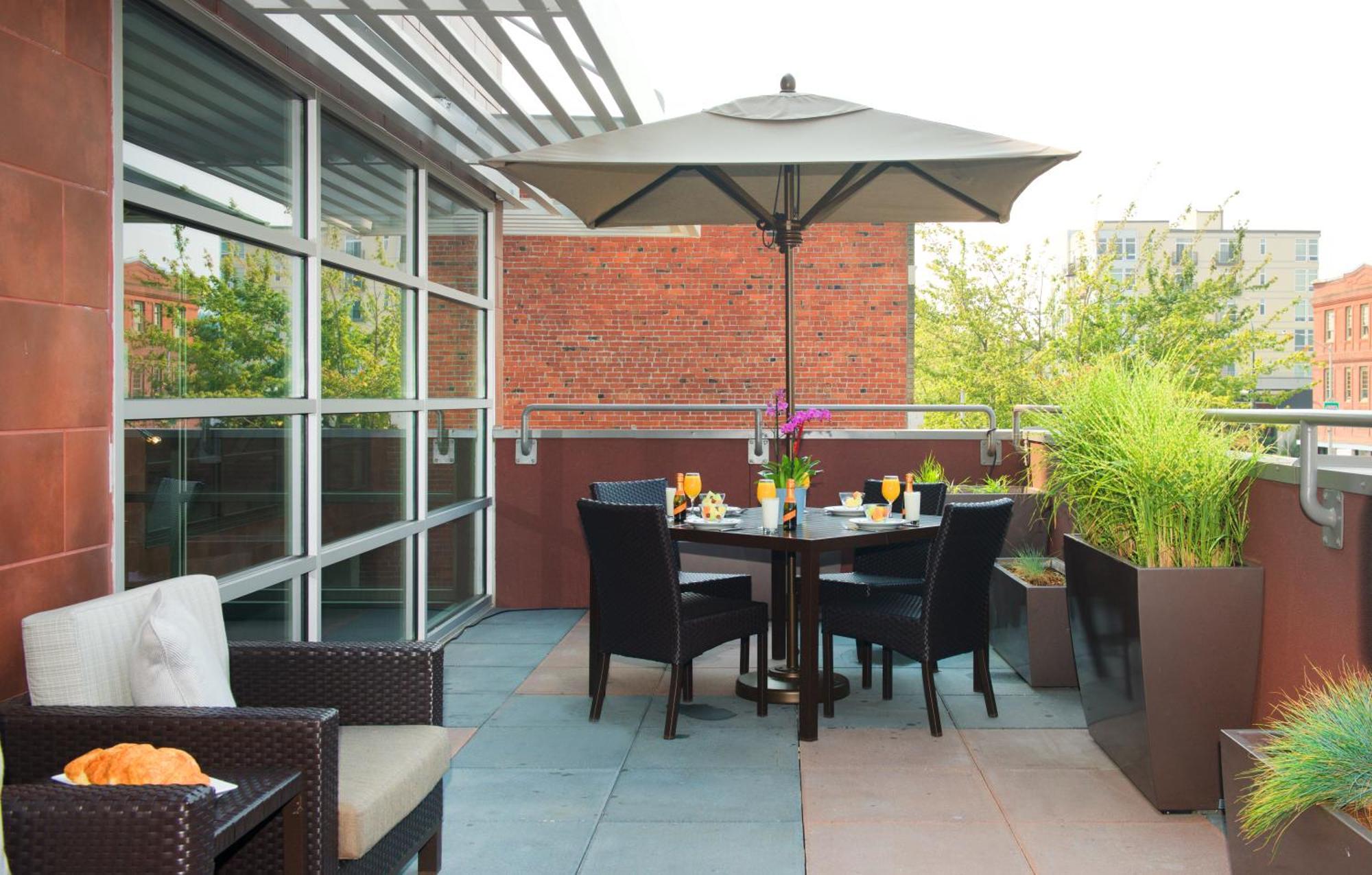 Courtyard By Marriott Seattle Everett Downtown Ngoại thất bức ảnh